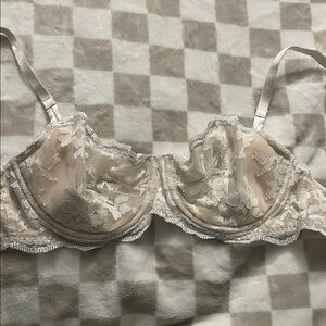 Victoria's Secret Floral Lace Bra - Cream